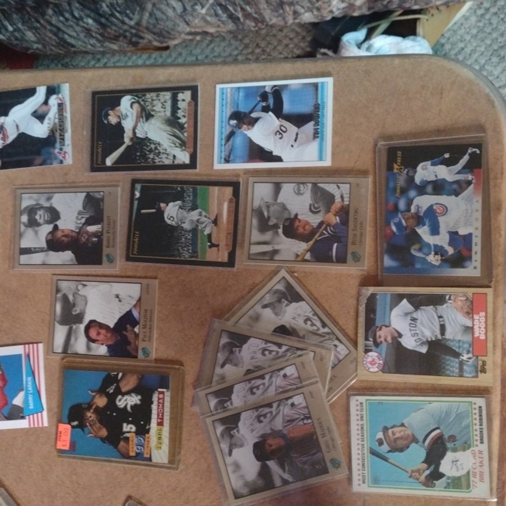 Assorted Baseball Trading Cards - Picture 2 of 4